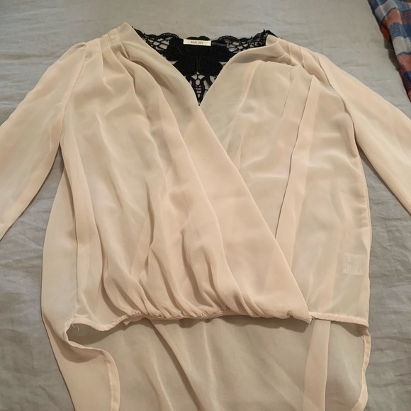 blouse - Picture 4 of 6